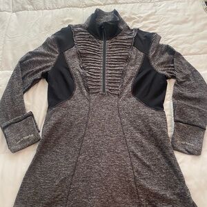 Lululemon Run your Heart out Pullover
